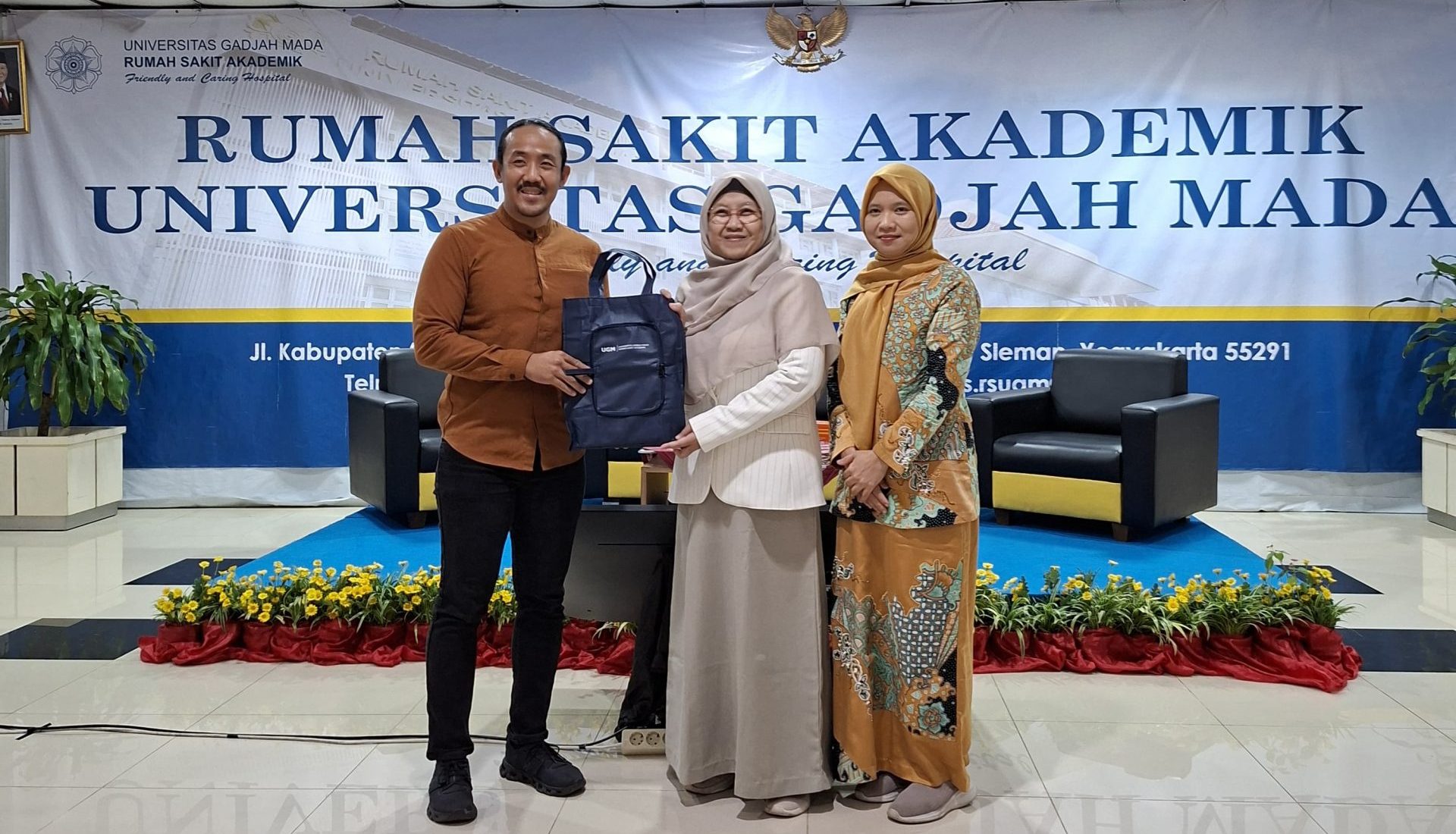 Guru Besar Mikrobiologi FKKMK UGM Tegaskan Peran Kunci Diagnostik dalam Pengendalian Resistensi Antimikroba